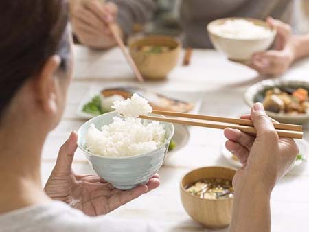 chế độ ăn uống nghèo nàn dinh dưỡng của người việt